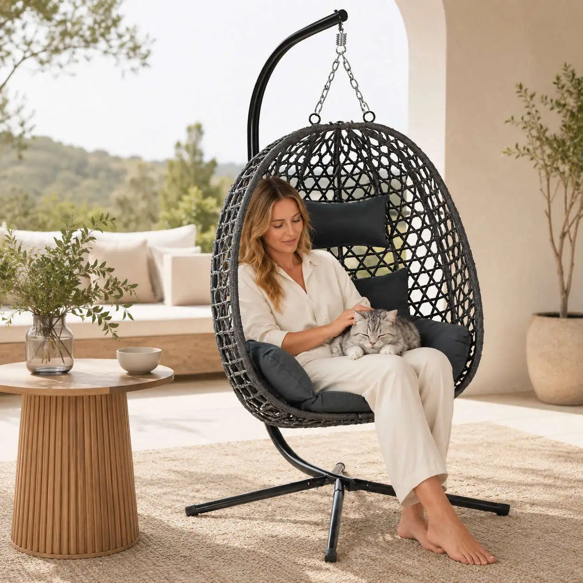 Fauteuil suspendu œuf en rotin pour intérieur et extérieur